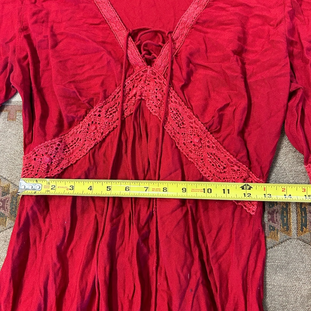 Red Dress 🔺 - Picture 6 of 6